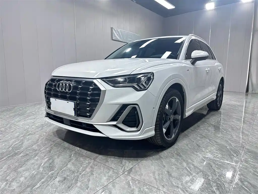 Audi Q3 2022