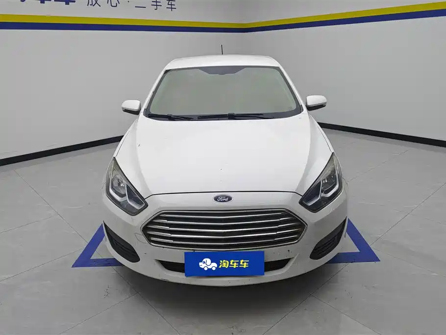 Ford Escort 2017