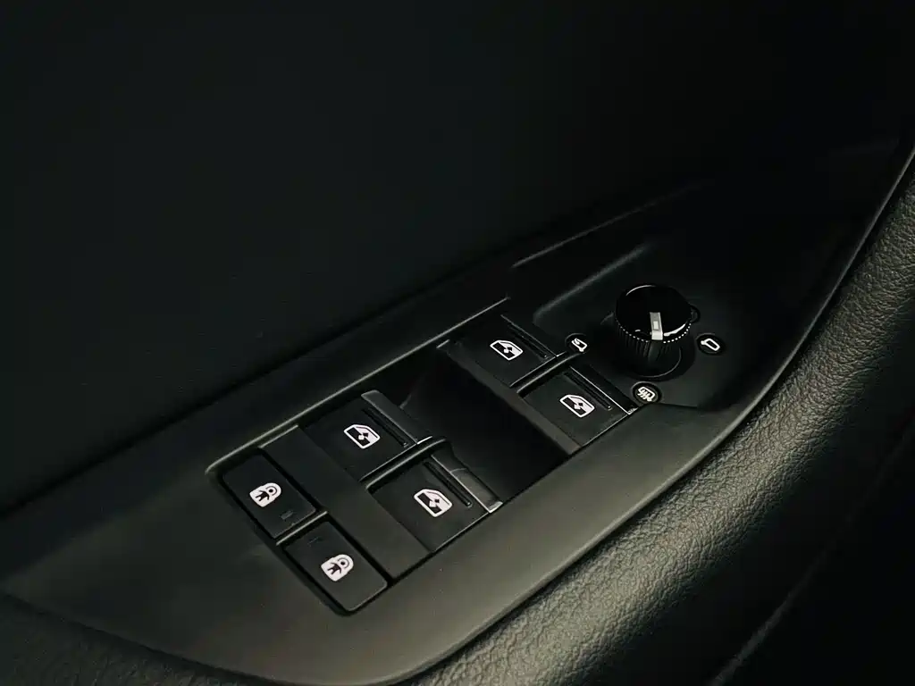 Audi A6L 2021 — фото 20