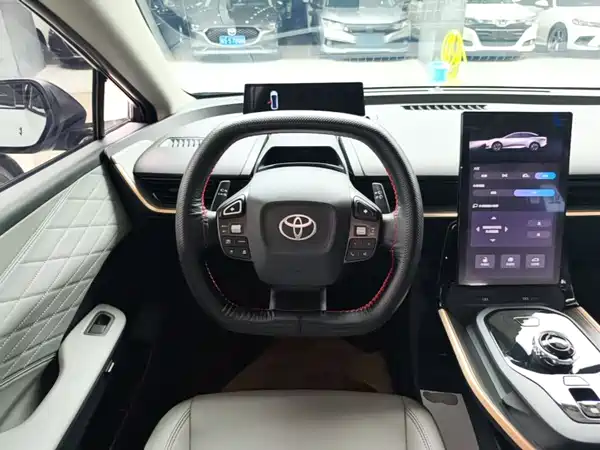 Toyota bZ3 2024
