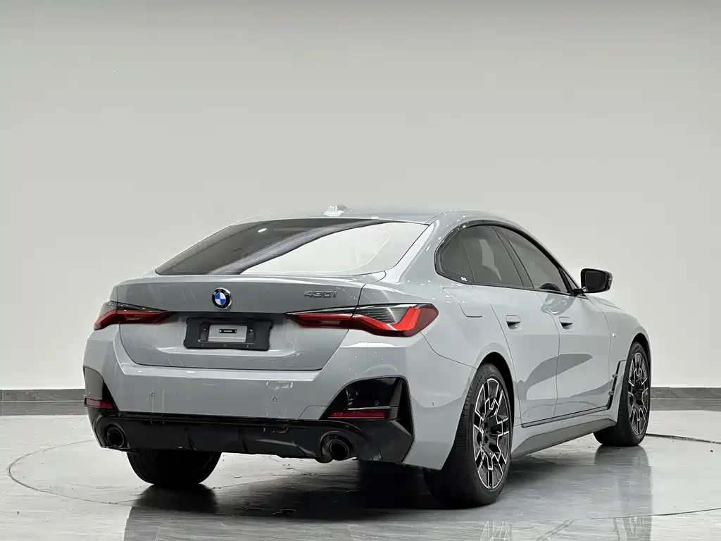BMW 4 Series 2025 — фото 8