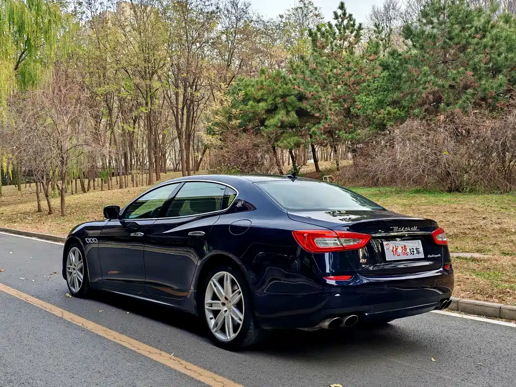 Maserati Quattroporte 2016 — фото 16