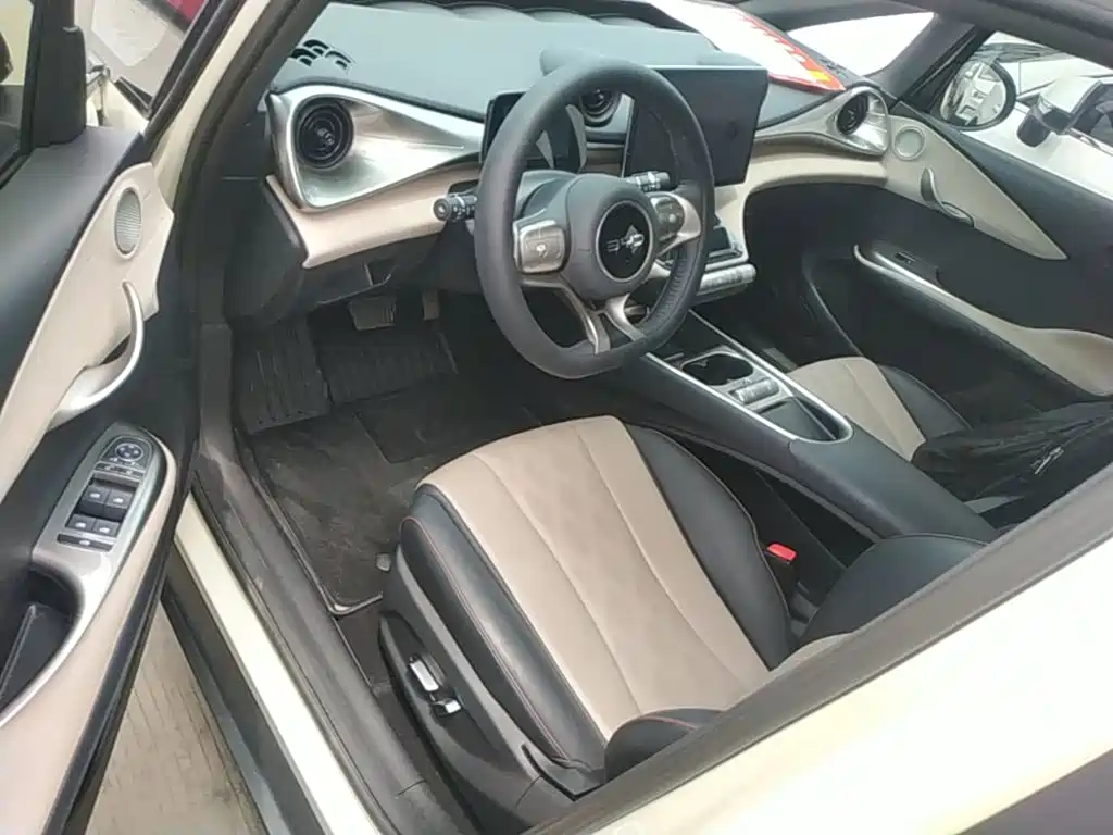 BYD Dolphin 2024 — фото 16