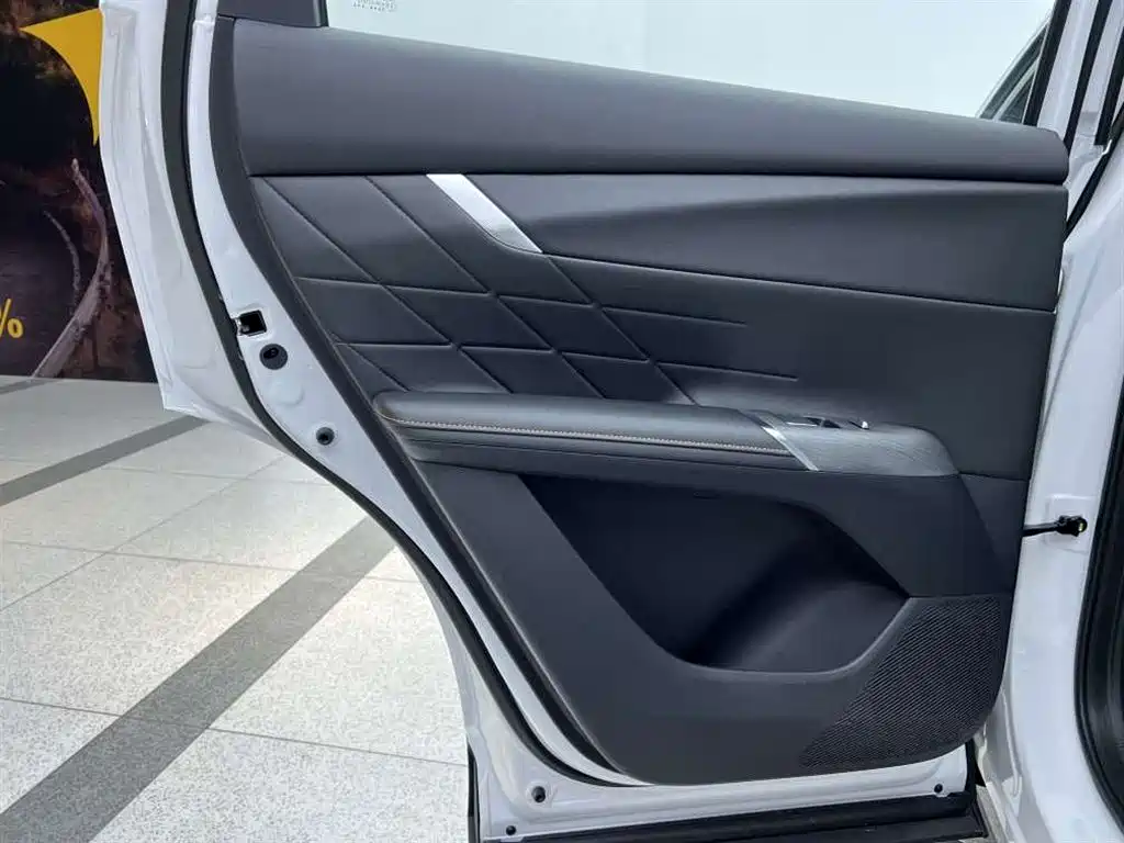 Changan CS75 PLUS — фото 24