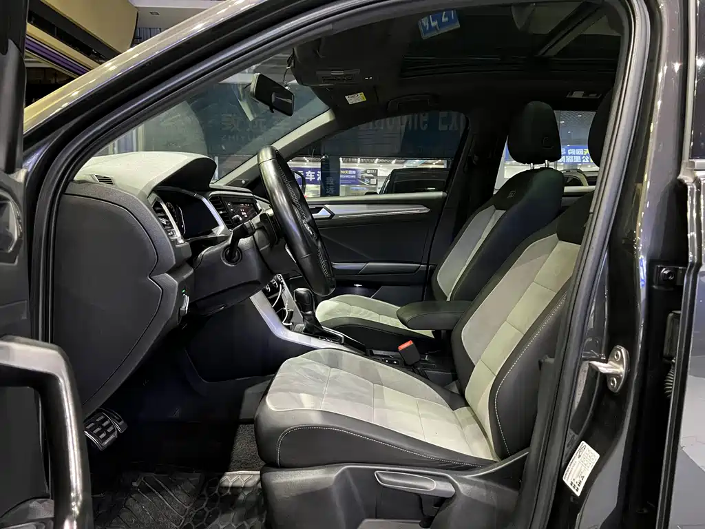 Volkswagen T-Roc 2020