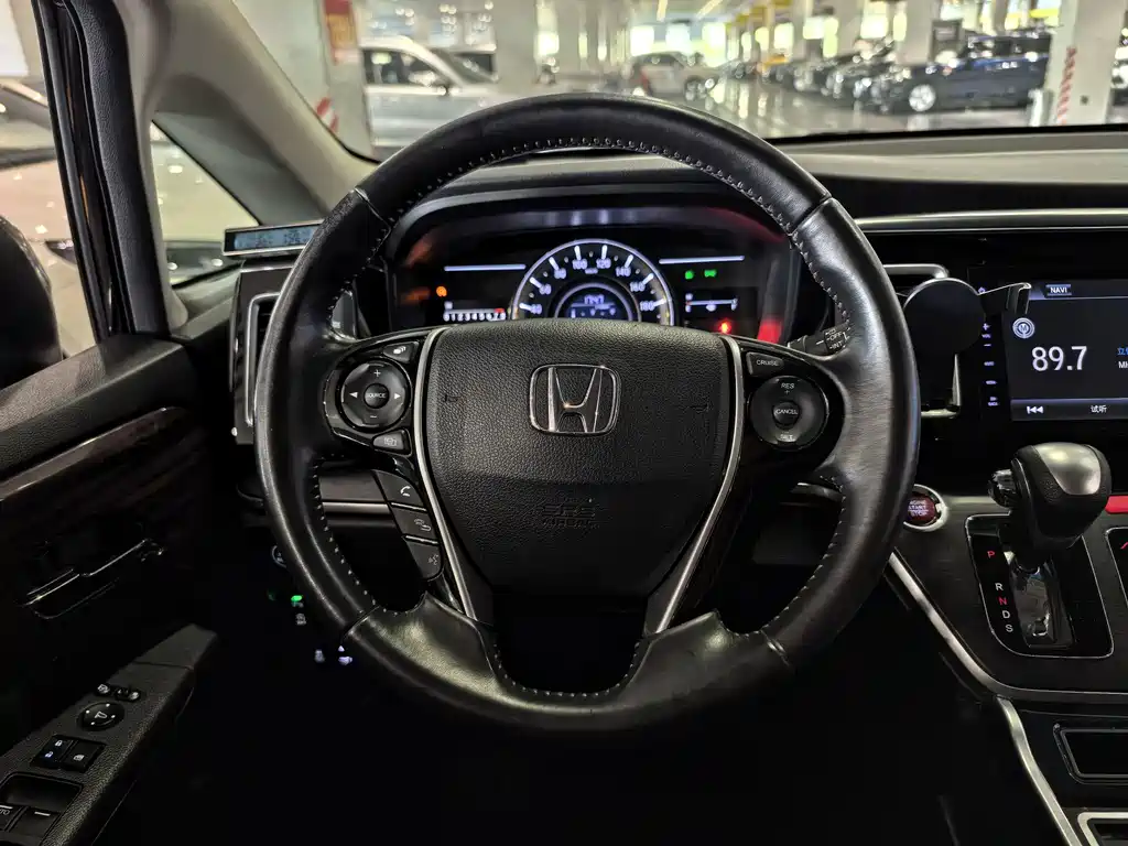 Honda Elysion 2019 — фото 11