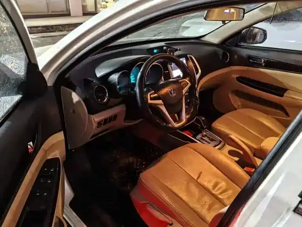 Changan Eado 2013