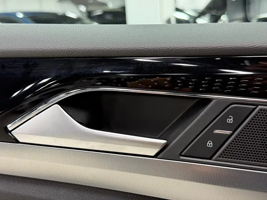 Volkswagen Passat 2023 — фото 15