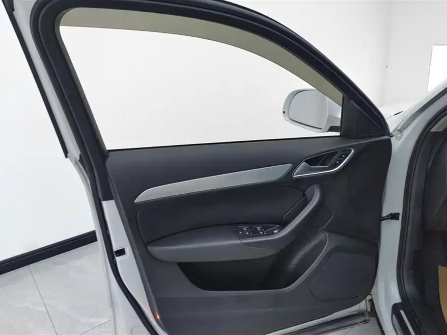 Audi Q3 2016