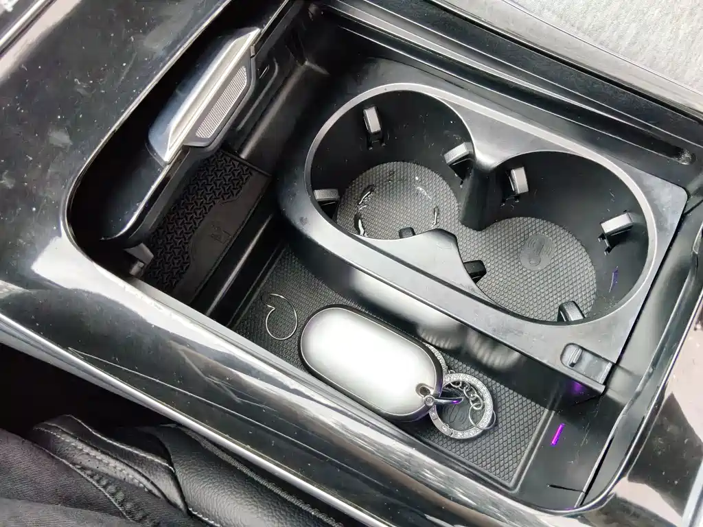 Mercedes-Benz C-Class 2023 — фото 10