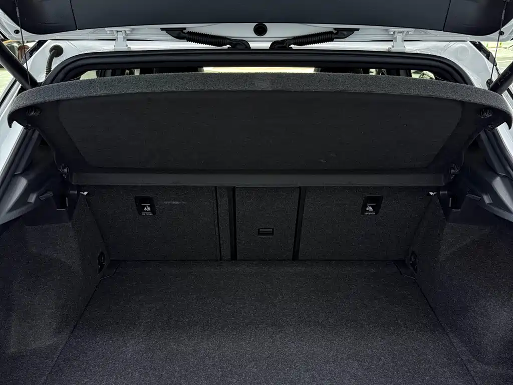 Volkswagen T-Roc 2022 — фото 11
