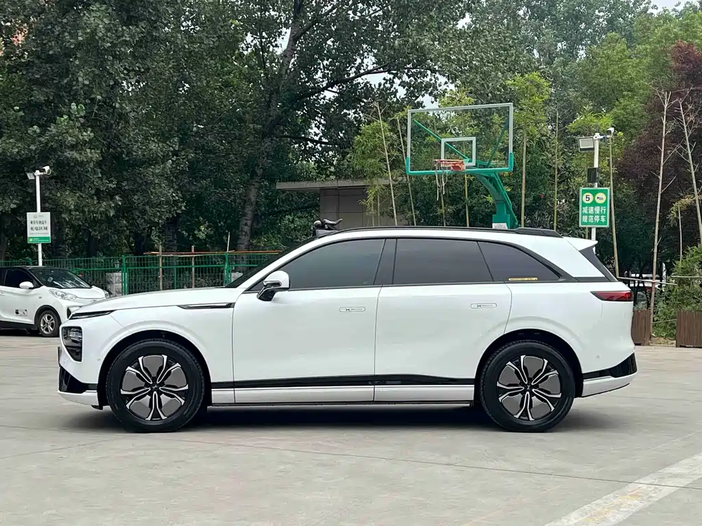 XPeng G9 2024