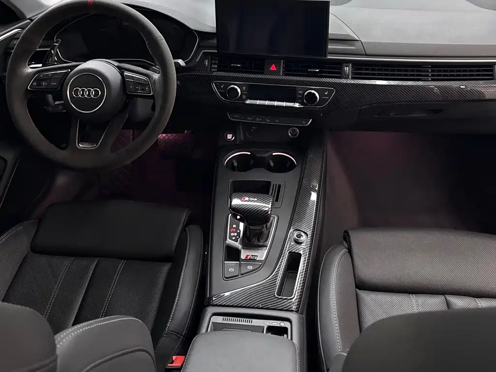 Audi A4L 2020 — фото 14