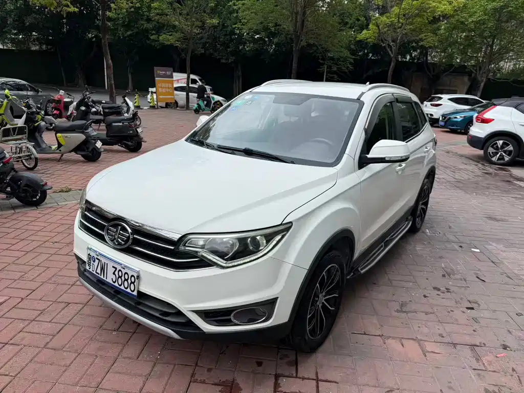 FAW Senya R7 2017