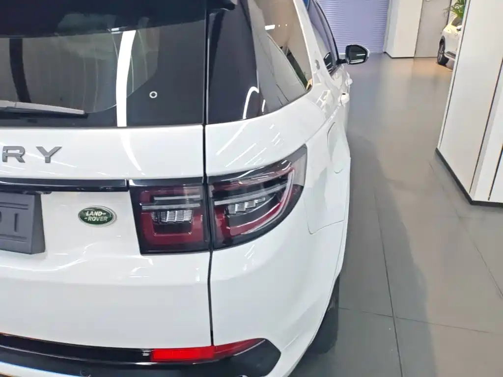 Land Rover Discovery Sport 2022 — фото 8
