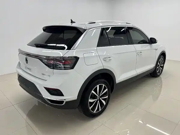 Volkswagen T-Roc 2024