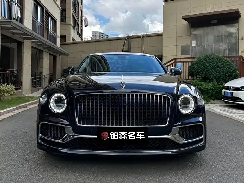 Bentley Flying Spur 2022 — фото 2