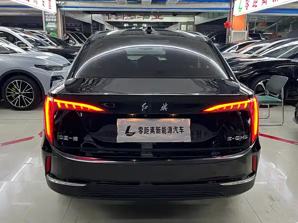 Hongqi E-QM5 2023