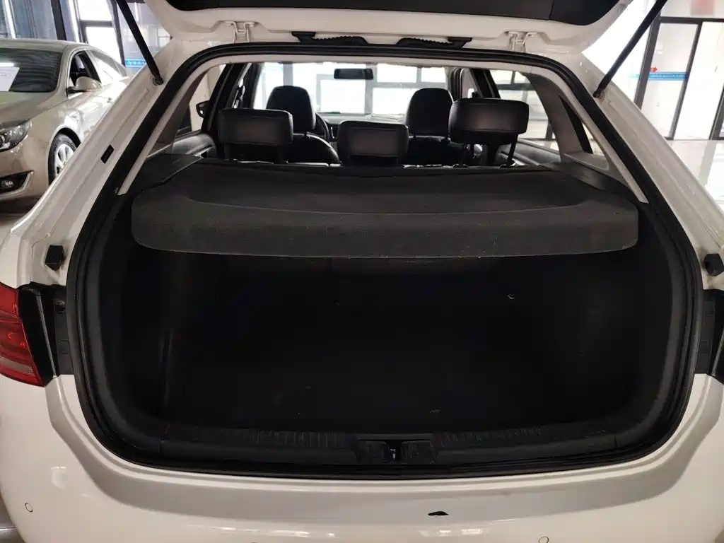 Volkswagen Gran Lavida 2015 — фото 16