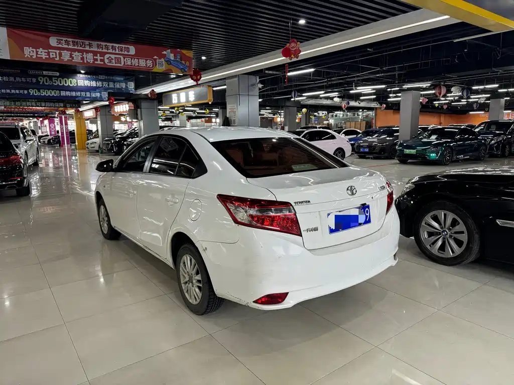 Toyota Vios 2015 — фото 8