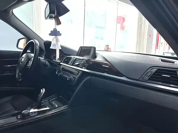 BMW 3 Series 2013
