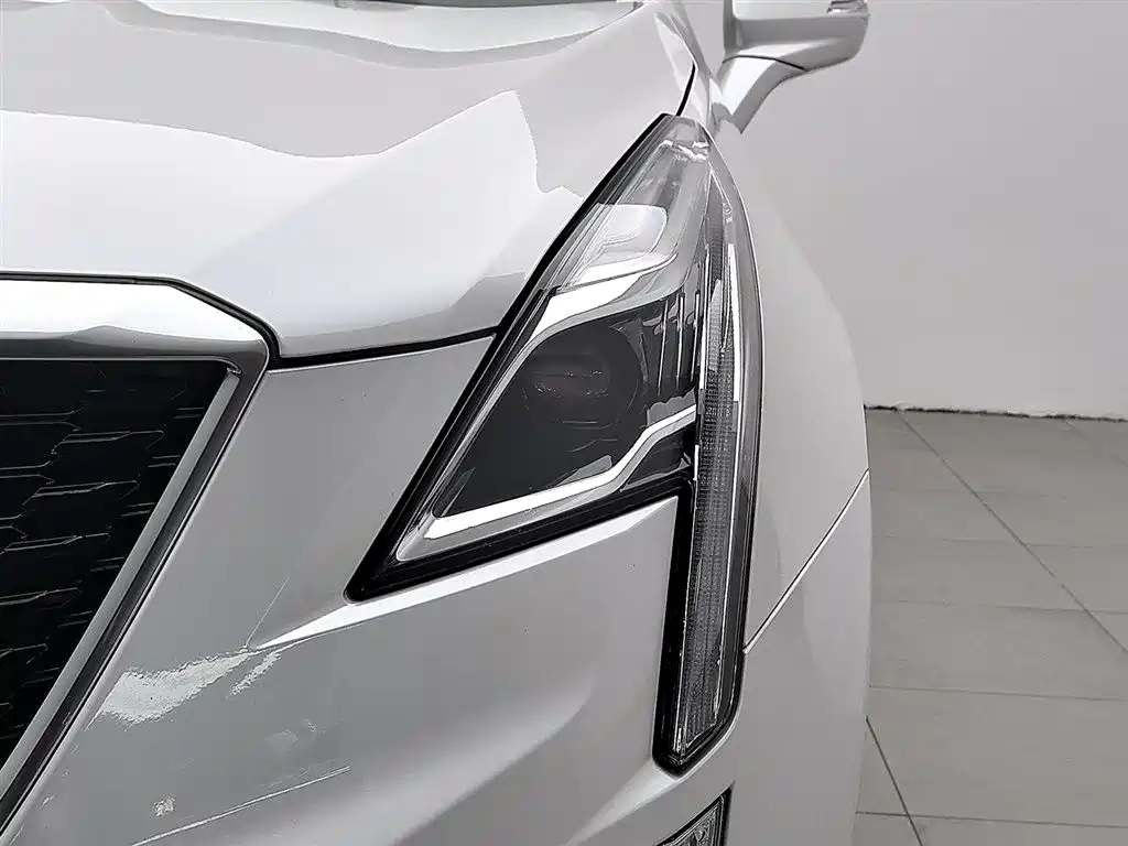 Cadillac XT5 2020 — фото 7