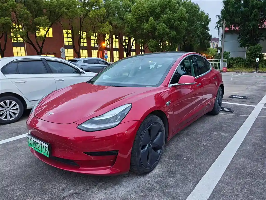 Tesla Model 3 2020