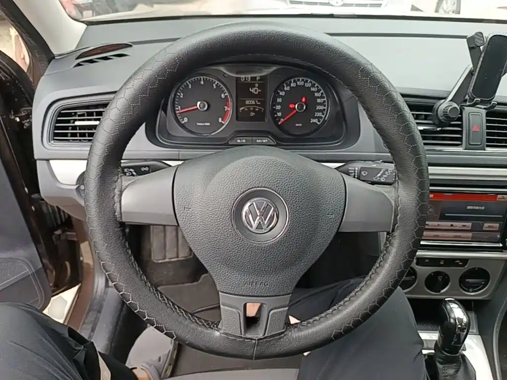 Volkswagen Gran Lavida 2015 — фото 11