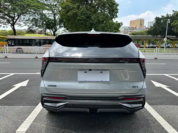 Geely Boyue L 2024