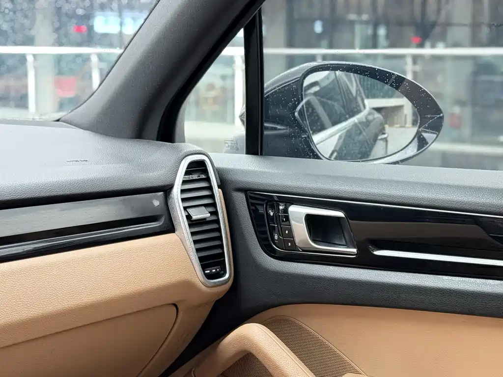 Porsche Cayenne New Energy 2020 — фото 16