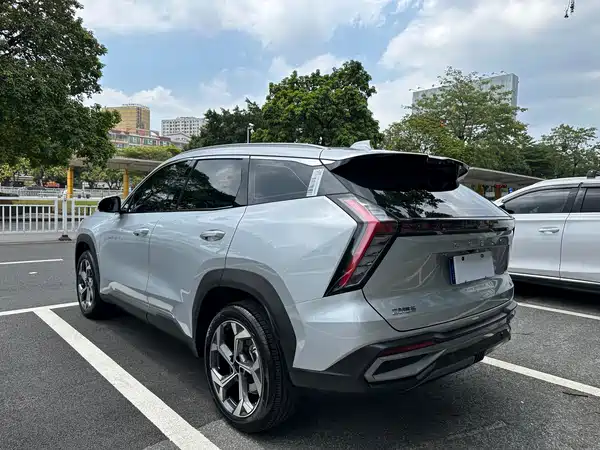 Geely Boyue L 2024