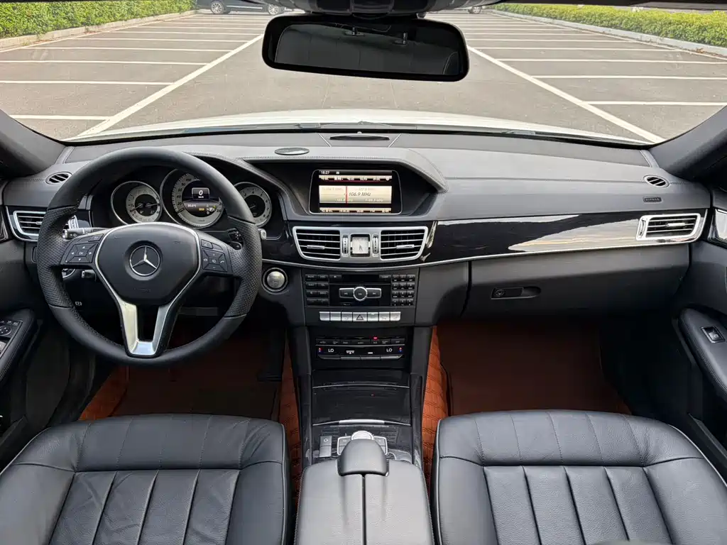 Mercedes-Benz E-Class 2015 — фото 8