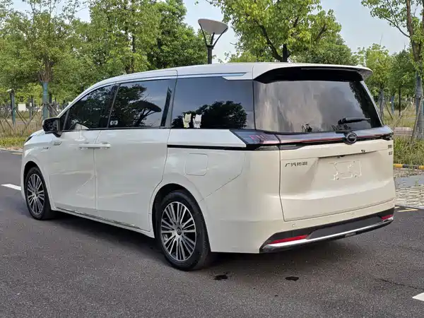 GAC Trumpchi E8 PHEV 2024
