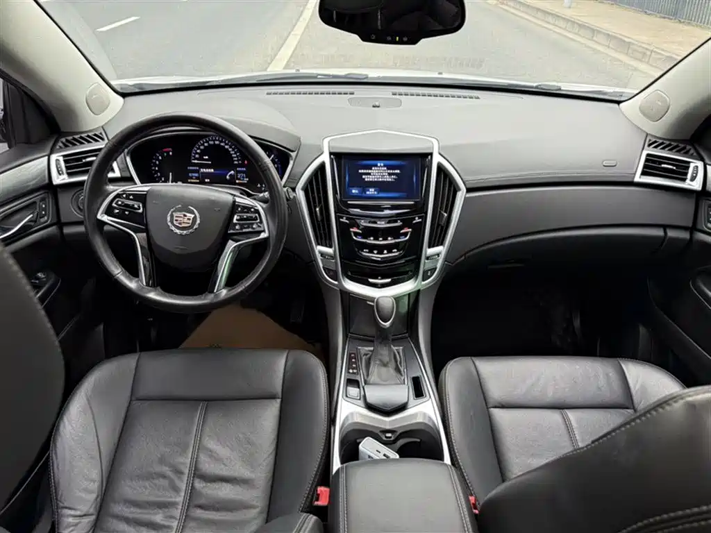 Cadillac SRX 2016 — фото 4