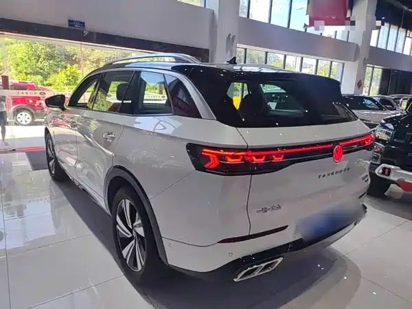 Volkswagen Tavendor 2023