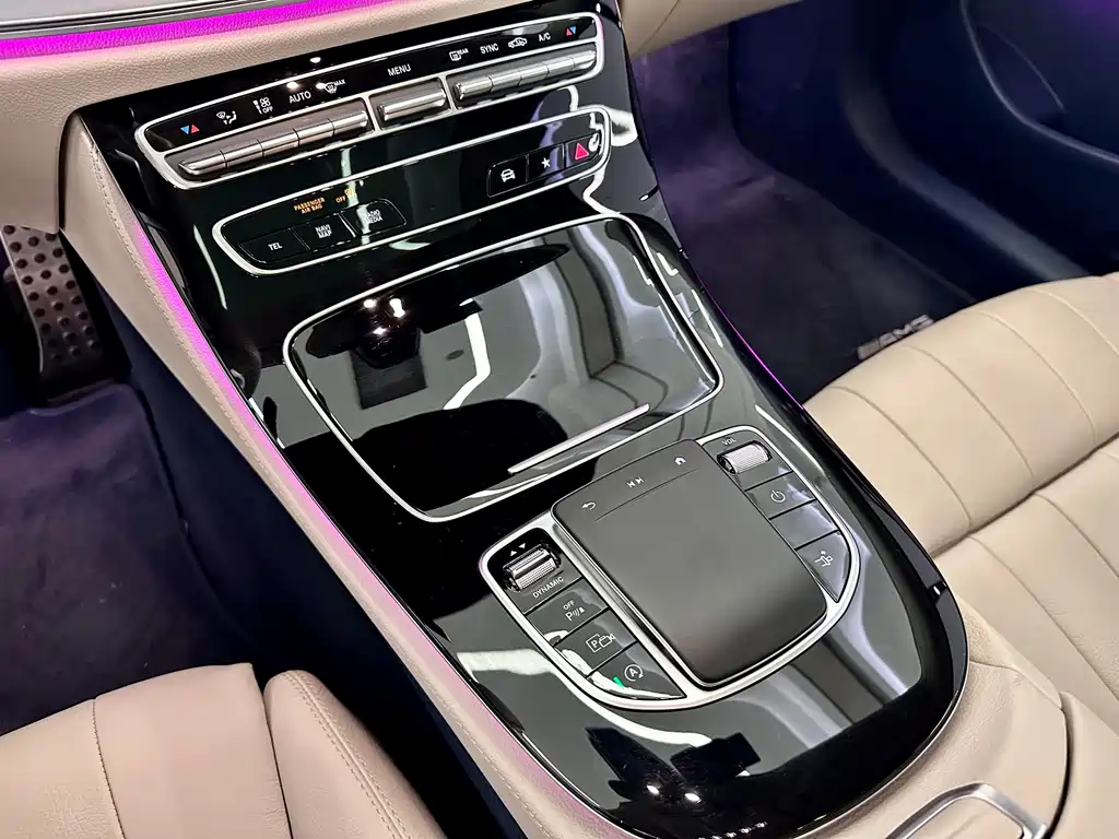 Mercedes-Benz E-Class 2024 — фото 12