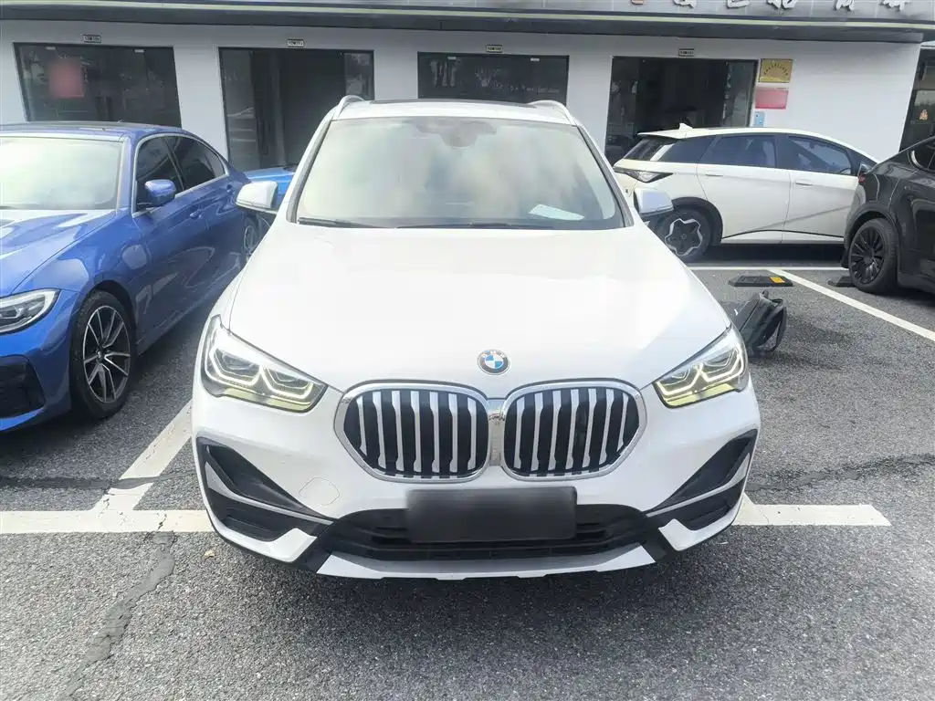 BMW X1 2020 — фото 3