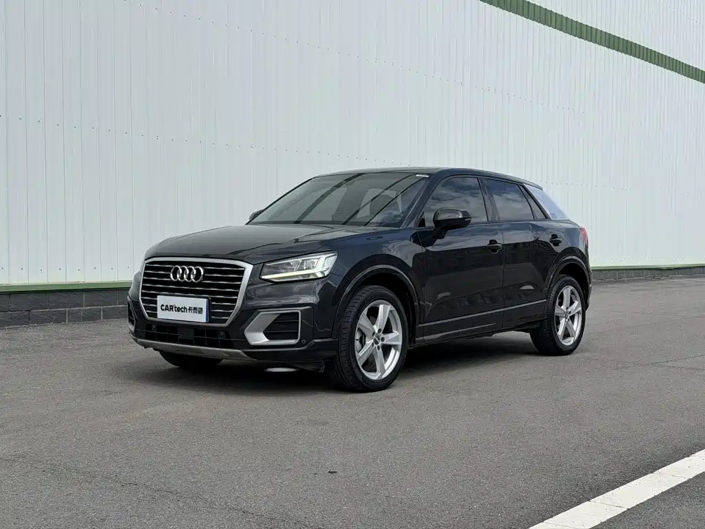 Audi Q2L 2019 — фото 10