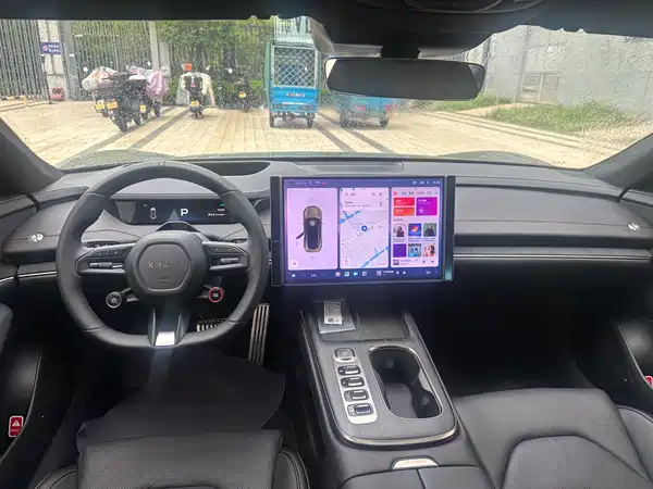 Xiaomi SU7 2025