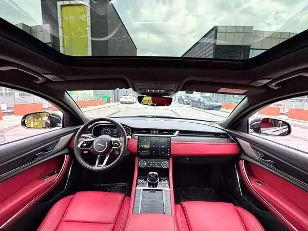 Jaguar XFL 2022
