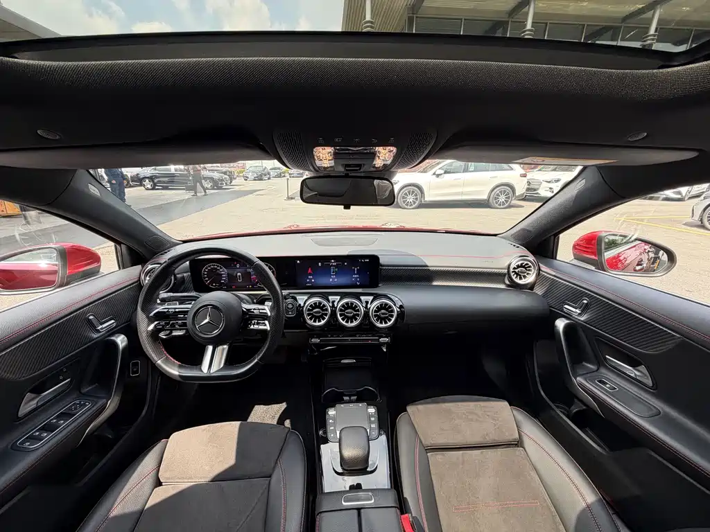 Mercedes-Benz A-Class 2023 — фото 13