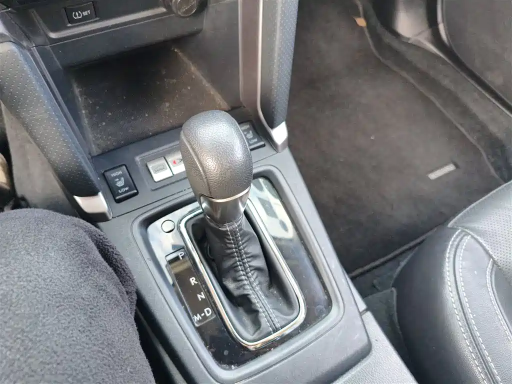 Subaru Forester 2018 — фото 10