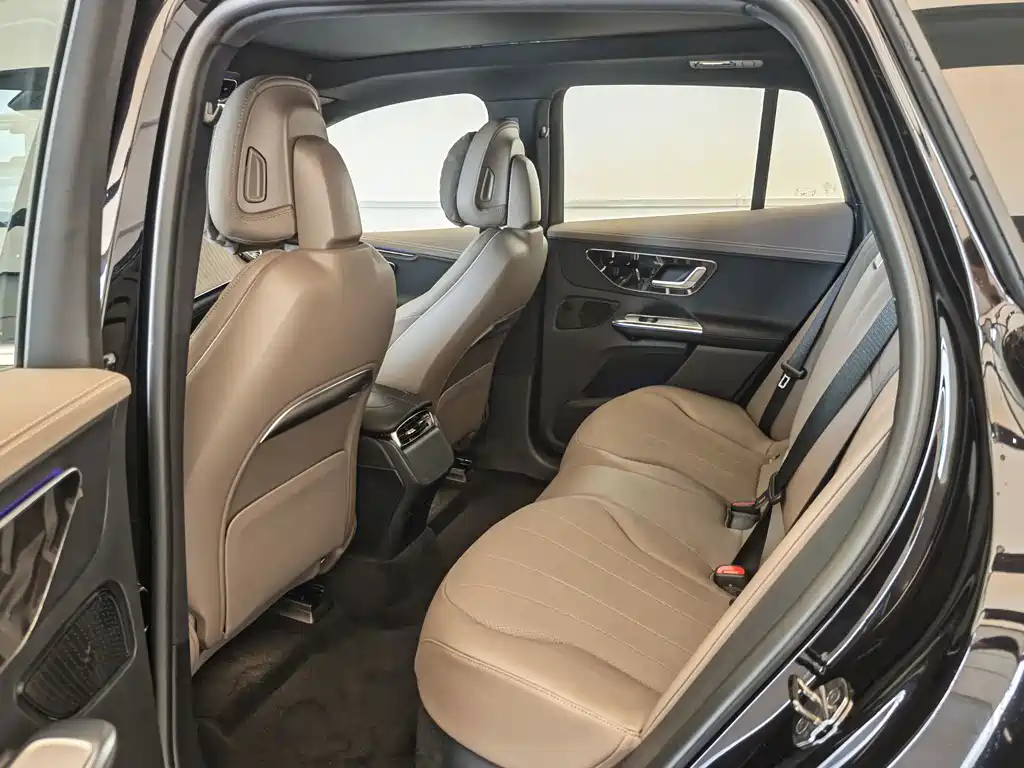Mercedes-Benz EQE SUV 2025 — фото 15