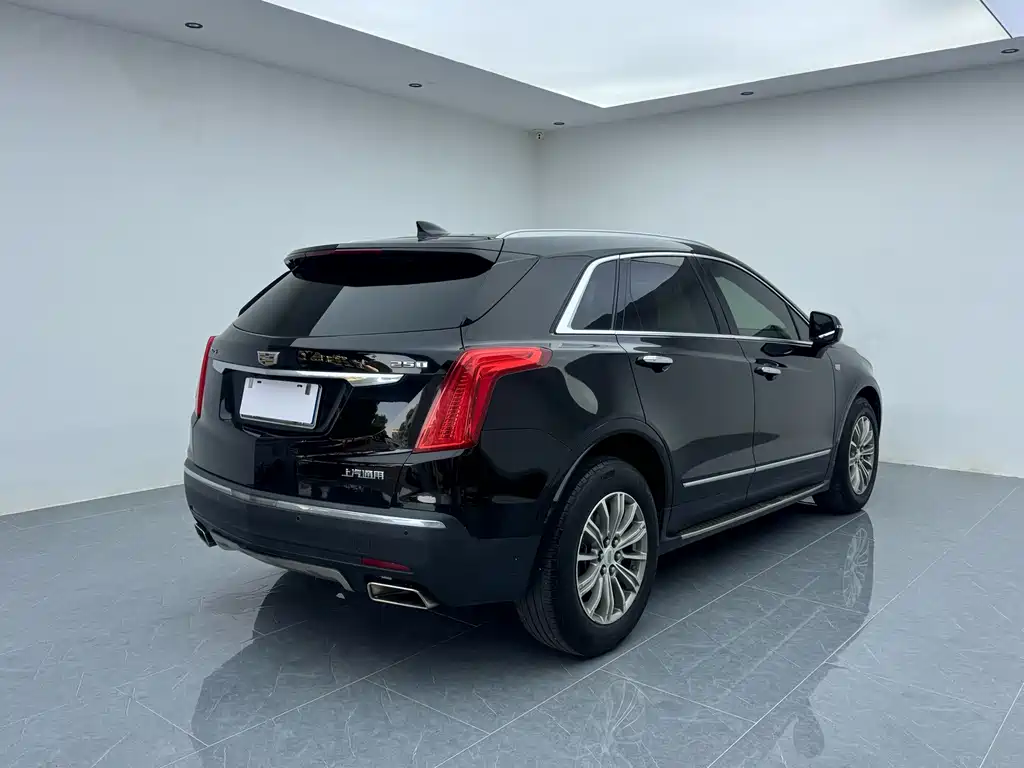 Cadillac XT5 2016 — фото 20