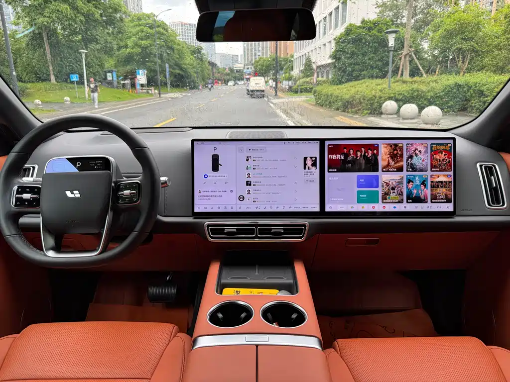 Li Auto Li L8 2025