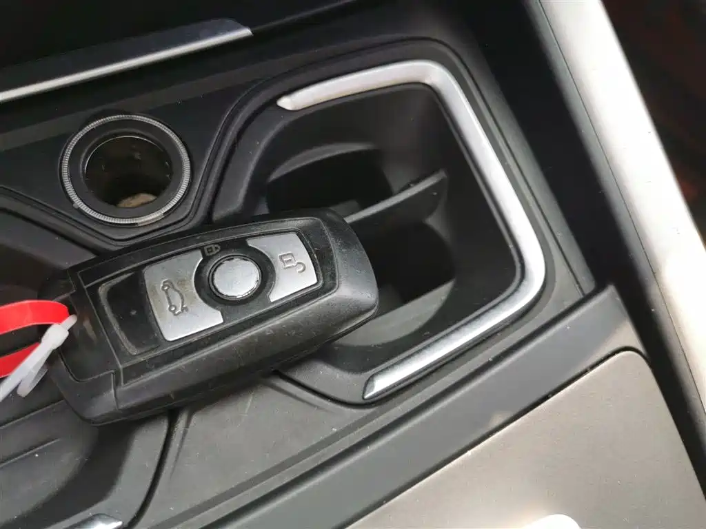 BMW 1 Series 2015 — фото 17