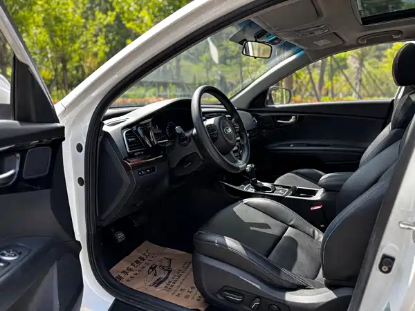 Kia K4 2015