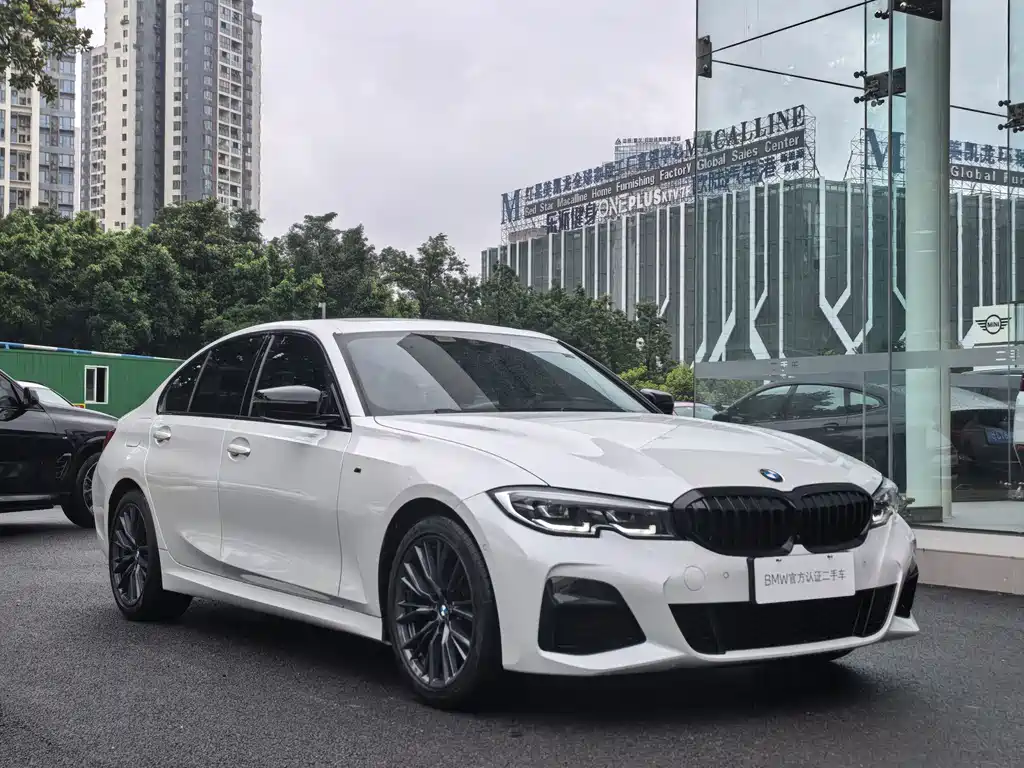 BMW 3 Series 2021