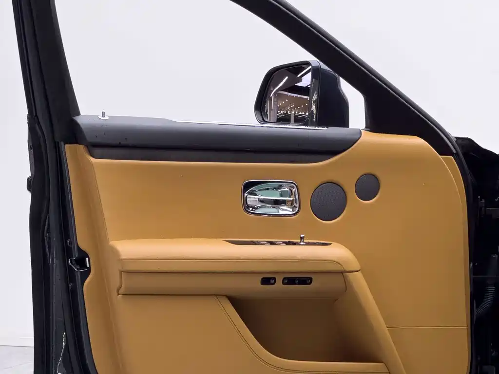 Rolls-Royce Ghost 2021 — фото 12