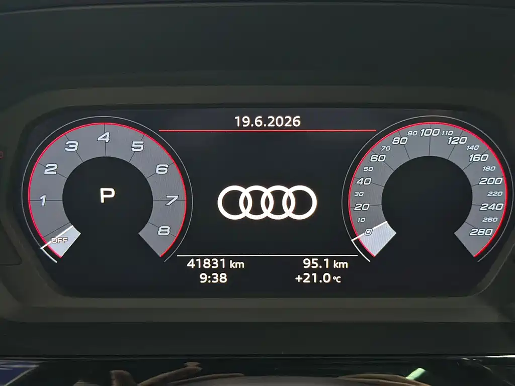 Audi A3 2023 — фото 11